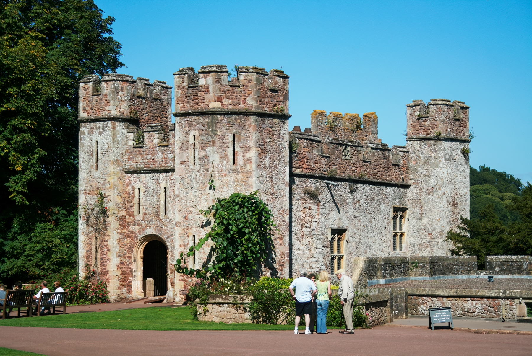 /gallery/west_europe/UK/Somerset/dunster/Dunster Castle-12_med.jpg